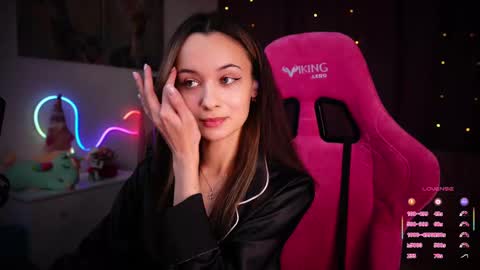 Angelina online show from March 4, 2025, 9:11 pm