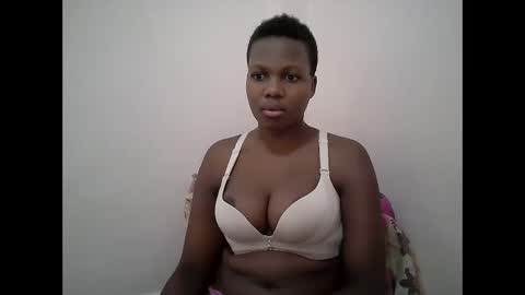 Snapshot of juicy_bella2 chatting on September 16, 2025, 8:59 am juicy_bella2 online show from September 16, 2025, 8:59 am