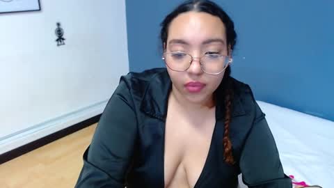 Snapshot of juicy_bignipples18 chatting on December 14, 2024, 3:51 am juicy_bignipples18 online show from December 14, 2024, 3:51 am