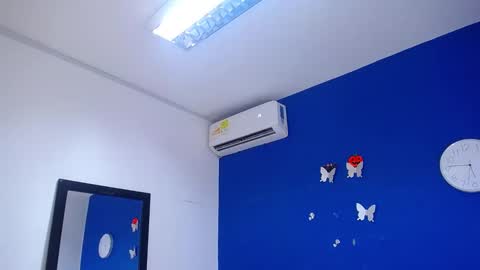 Snapshot of juicy_bignipples18 chatting on January 18, 2025, 5:26 pm juicy_bignipples18 online show from January 18, 2025, 5:26 pm