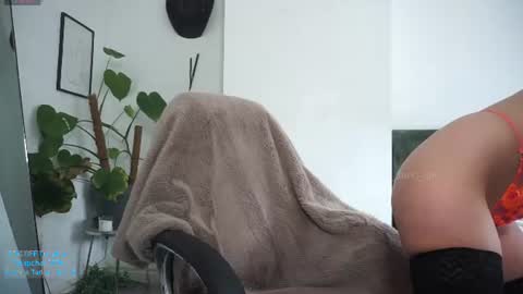 Snapshot of juicy_jane_uk chatting on July 6, 2026, 11:51 am online show from July 6, 2026, 11:51 am