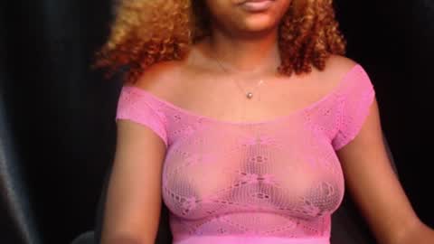 Snapshot of juicy_plumx chatting on February 14, 2025, 6:29 pm Wet Baddie online show from February 14, 2025, 6:29 pm