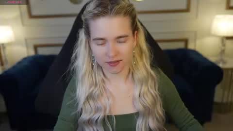 Snapshot of juicy_secrets_054 chatting on July 10, 2026, 10:29 am Elza online show from July 10, 2026, 10:29 am