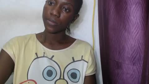 Snapshot of juicyberryx chatting on June 27, 2026, 2:23 pm queen online show from June 27, 2026, 2:23 pm