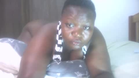 Snapshot of juicybooty_001 chatting on January 17, 2025, 10:33 am Sweetass online show from January 17, 2025, 10:33 am