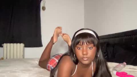 juicychocolates online show from February 10, 2026, 1:10 am