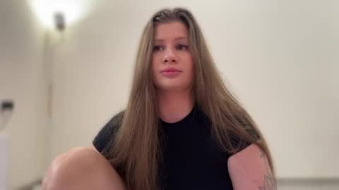 Snapshot of juicyhelenx chatting on July 11, 2026, 1:36 pm Elena online show from July 11, 2026, 1:36 pm