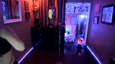 juicyjayxxx69 online show from January 1, 2025, 2:41 am