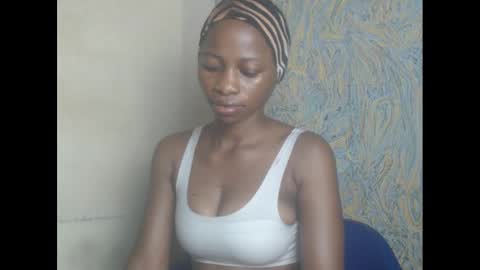 juicypiexx online show from March 4, 2025, 7:11 pm