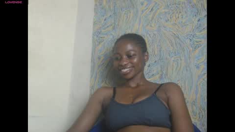 juicypiexx online show from March 10, 2025, 11:49 pm