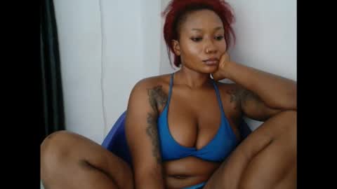 juicyxpink online show from September 17, 2025, 1:18 am