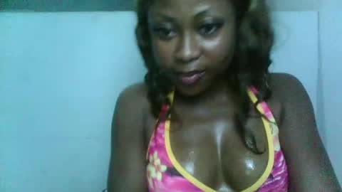 juicyyxboobs online show from May 6, 2026, 9:53 pm