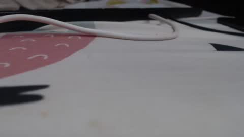 Juicy online show from December 4, 2025, 5:54 pm