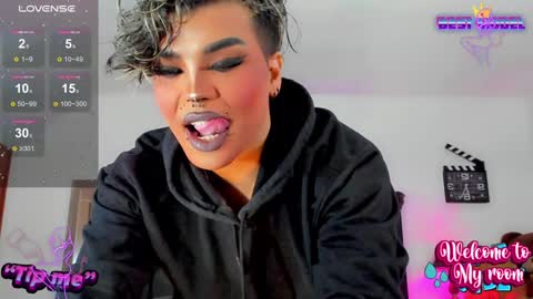 Jujubee online show from December 22, 2024, 4:17 pm