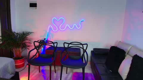 Jules and Gia online show from January 23, 2025, 12:30 pm