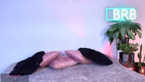 Snapshot of jules_n_gia chatting on February 23, 2026, 7:22 pm Jules and Gia online show from February 23, 2026, 7:22 pm