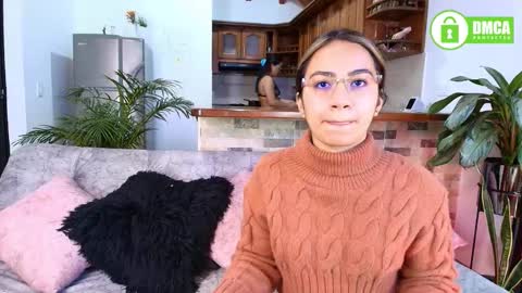 Jules and Gia online show from March 12, 2026, 4:13 pm