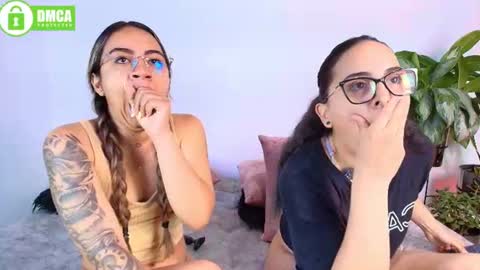 Snapshot of jules_n_gia chatting on June 27, 2026, 12:22 pm Jules and Gia online show from June 27, 2026, 12:22 pm