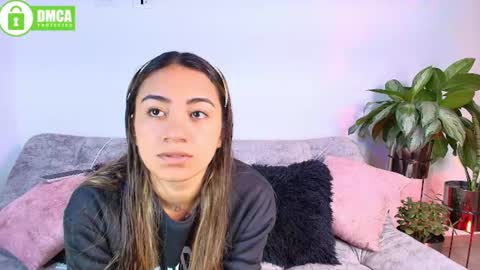 Snapshot of jules_n_gia chatting on June 30, 2026, 2:40 pm Jules and Gia online show from June 30, 2026, 2:40 pm