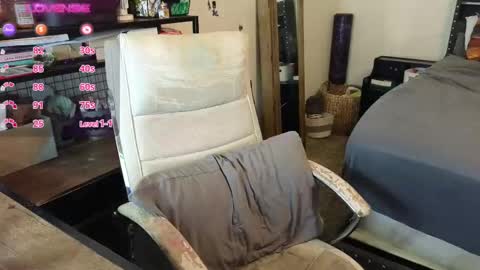 Julesss online show from September 21, 2025, 4:25 am