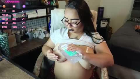 Julesss online show from October 7, 2025, 5:15 am