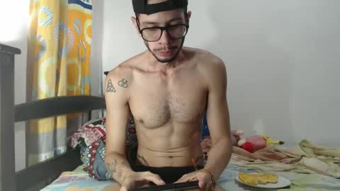 Julfigo online show from February 25, 2025, 12:34 pm