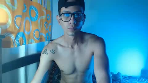 Julfigo online show from March 23, 2026, 12:53 pm