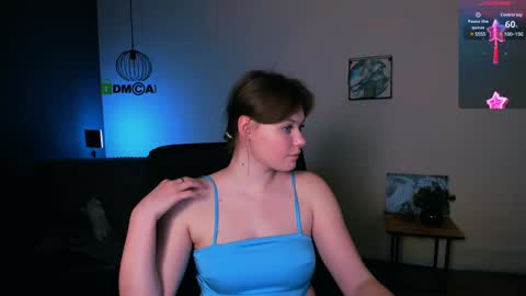 juli kisss online show from December 29, 2024, 2:06 am