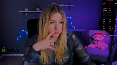 juli kisss online show from February 26, 2025, 11:15 pm