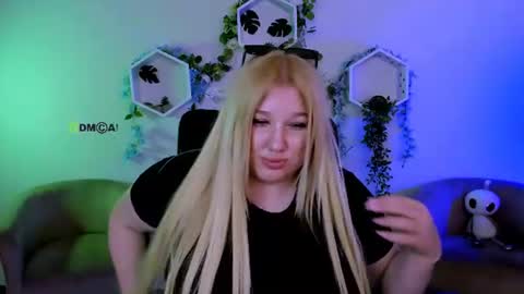 Snapshot of juli_kisss chatting on July 1, 2026, 11:04 pm juli kisss online show from July 1, 2026, 11:04 pm