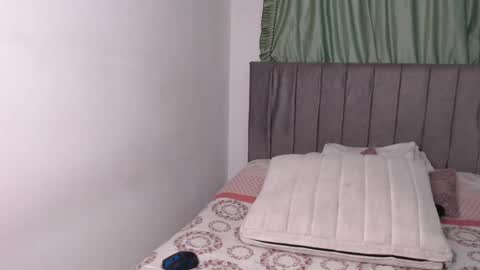 Snapshot of juli_love11 chatting on October 7, 2025, 10:40 pm JULIETA online show from October 7, 2025, 10:40 pm
