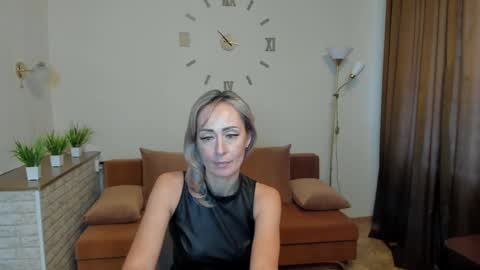Snapshot of julia__cherry_ chatting on January 16, 2025, 7:07 am julia__cherry_ online show from January 16, 2025, 7:07 am