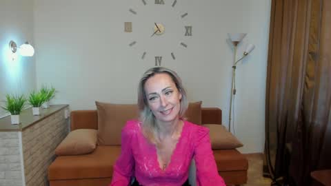 Snapshot of julia__cherry_ chatting on January 18, 2025, 11:21 am julia__cherry_ online show from January 18, 2025, 11:21 am