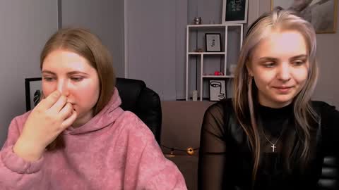 Julia  online show from December 5, 2024, 10:55 am