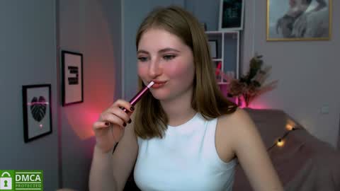 Julia  online show from December 7, 2024, 4:25 pm