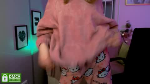 Julia  online show from December 14, 2024, 1:38 pm