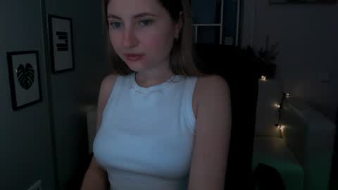 Julia  online show from December 19, 2024, 2:45 am