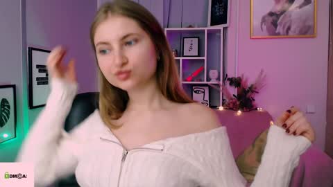 Julia  online show from December 23, 2024, 8:00 am