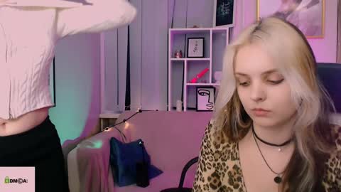 Julia  online show from December 23, 2024, 11:04 am