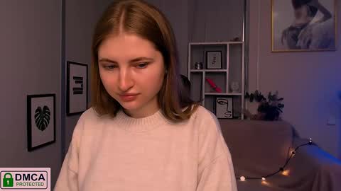 Julia  online show from January 2, 2025, 10:16 am