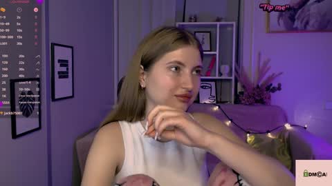 Julia  online show from January 16, 2025, 11:59 pm