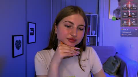 Julia  online show from February 6, 2025, 12:22 am