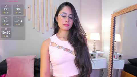 Snapshot of julia_martinezz_ chatting on January 15, 2025, 11:32 am J U L IA M A R T I N E Z online show from January 15, 2025, 11:32 am