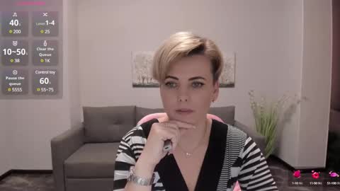 Snapshot of julia_wilsons chatting on December 13, 2024, 10:41 am Julia online show from December 13, 2024, 10:41 am