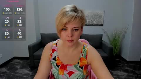 Snapshot of julia_wilsons chatting on January 7, 2025, 6:38 am Julia online show from January 7, 2025, 6:38 am