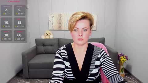 Snapshot of julia_wilsons chatting on January 27, 2025, 1:09 pm Julia online show from January 27, 2025, 1:09 pm