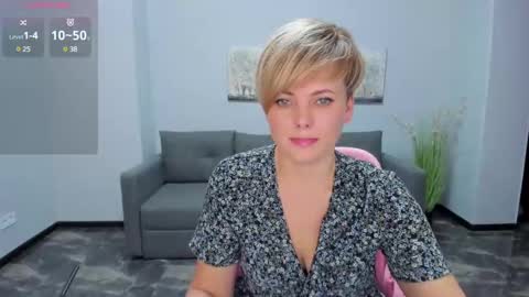 Snapshot of julia_wilsons chatting on February 5, 2025, 1:00 pm Julia online show from February 5, 2025, 1:00 pm