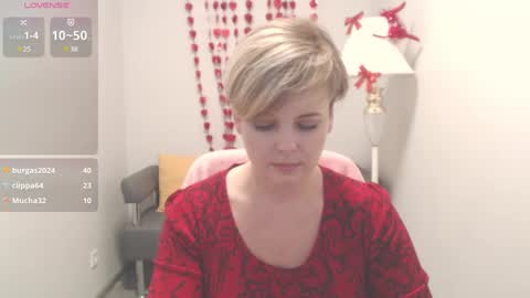 Snapshot of julia_wilsons chatting on February 10, 2025, 4:25 pm Julia online show from February 10, 2025, 4:25 pm