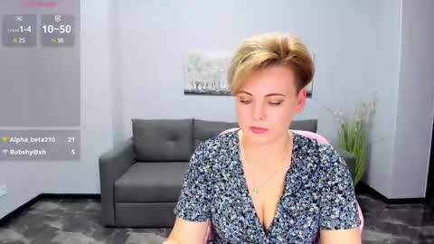 Snapshot of julia_wilsons chatting on March 9, 2025, 1:26 pm Julia online show from March 9, 2025, 1:26 pm