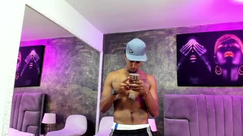 julian billy online show from December 28, 2024, 1:38 pm